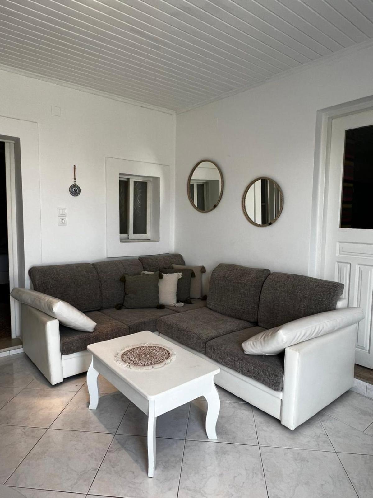 Avli House Holiday home Afiartis